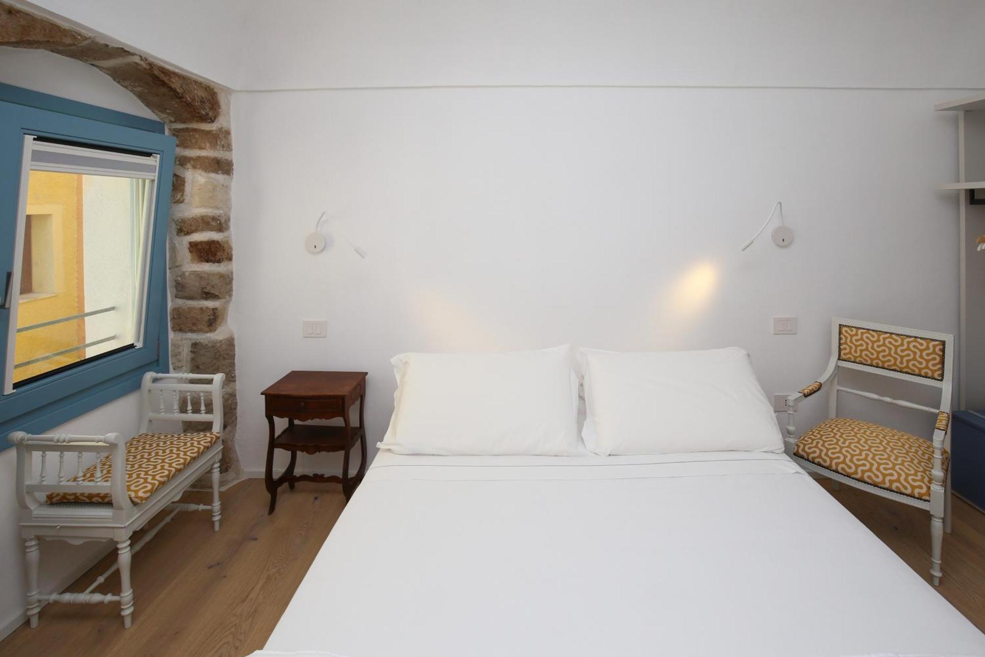 B&B Domos Mi & Ro Castelsardo Exterior foto